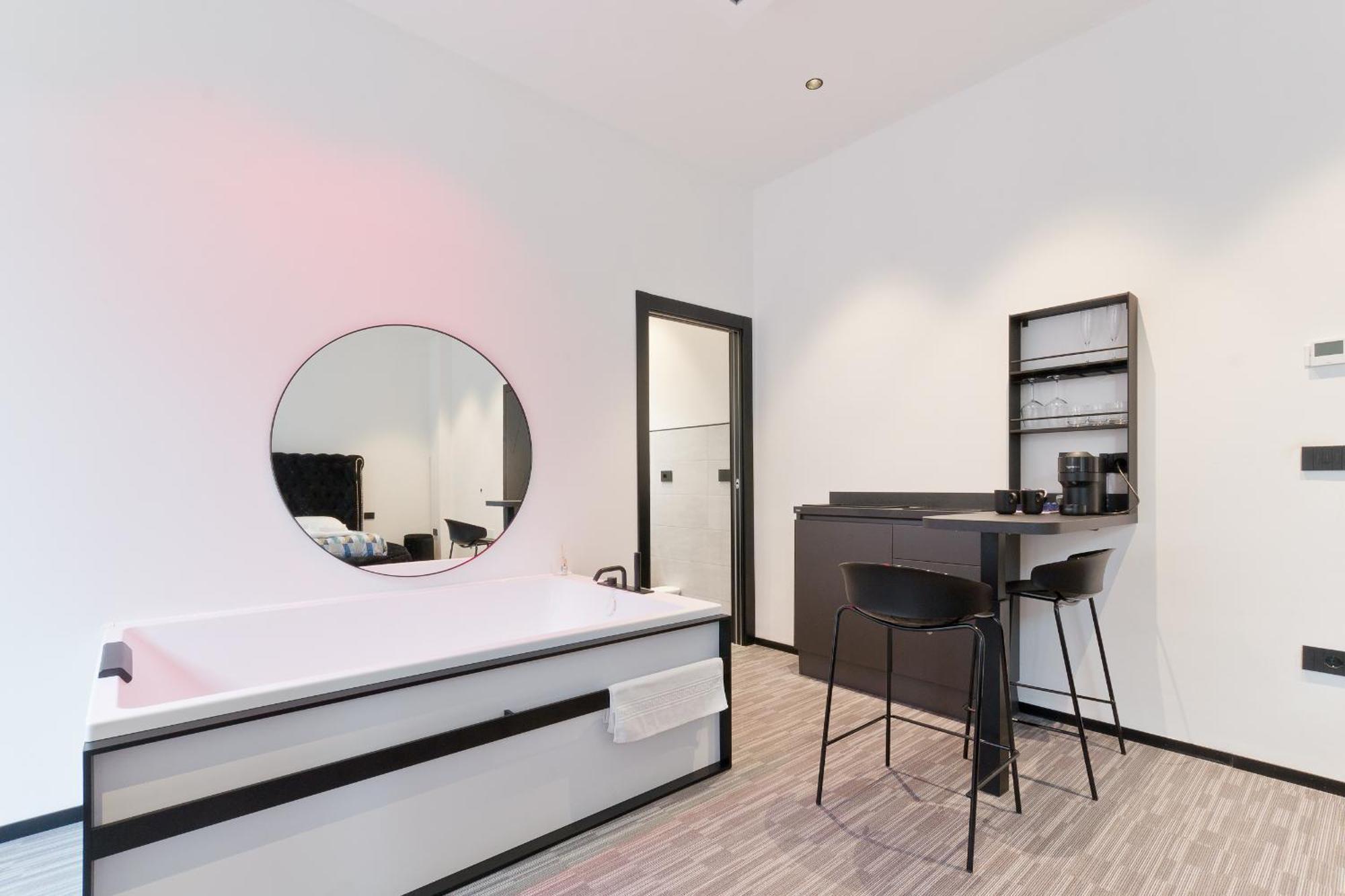 Poerio 40 Apartment Pescara Bagian luar foto